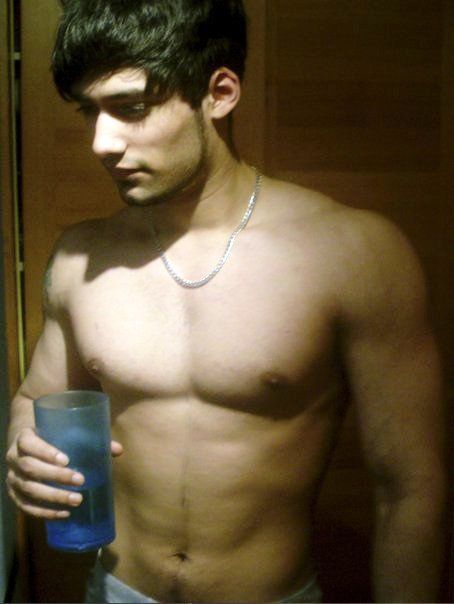 bessie wells recommends My stepmom bang charmain tan add pakistan twinks image