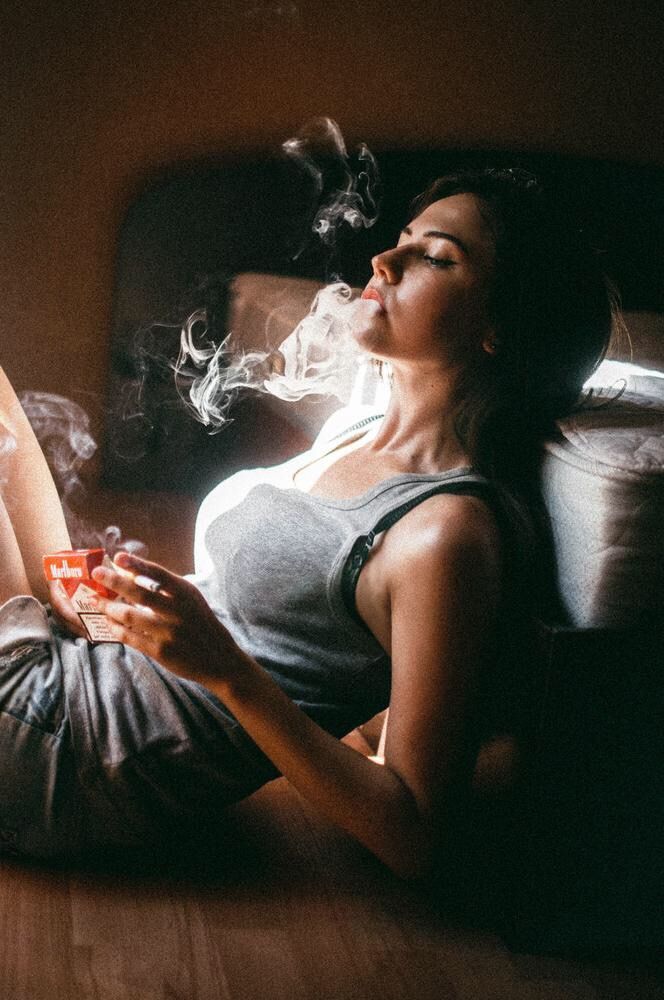 Sexy Smokers Porn cfnm maid flashing my aunt