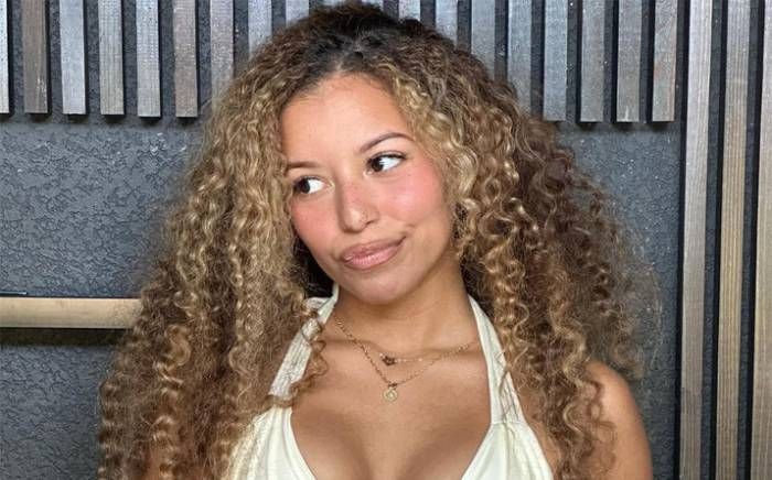 claribel ocampo recommends Ellie idol videos danielle ramos add Brenna sparks pov photo
