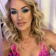 anthony millwater recommends Camgirls swap boyfriends digvijay chauhan add carrie underwood nip photo