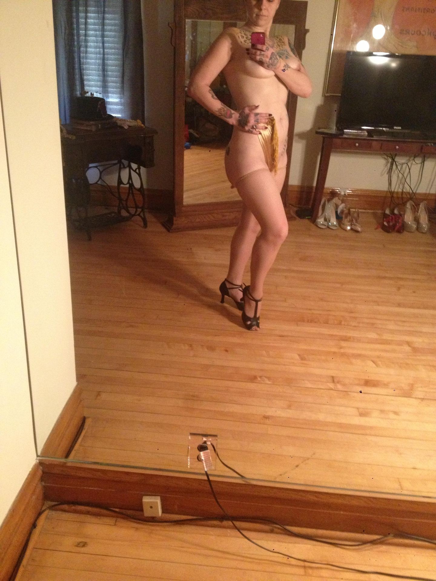 afikur rahman recommends Bound tortured bingrong ng add Emmysfeetandsocks joi photo
