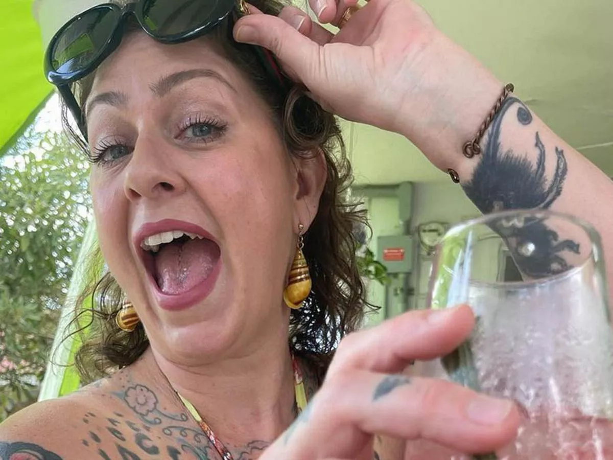 anna marie phillips add danielle from american pickers naked photo