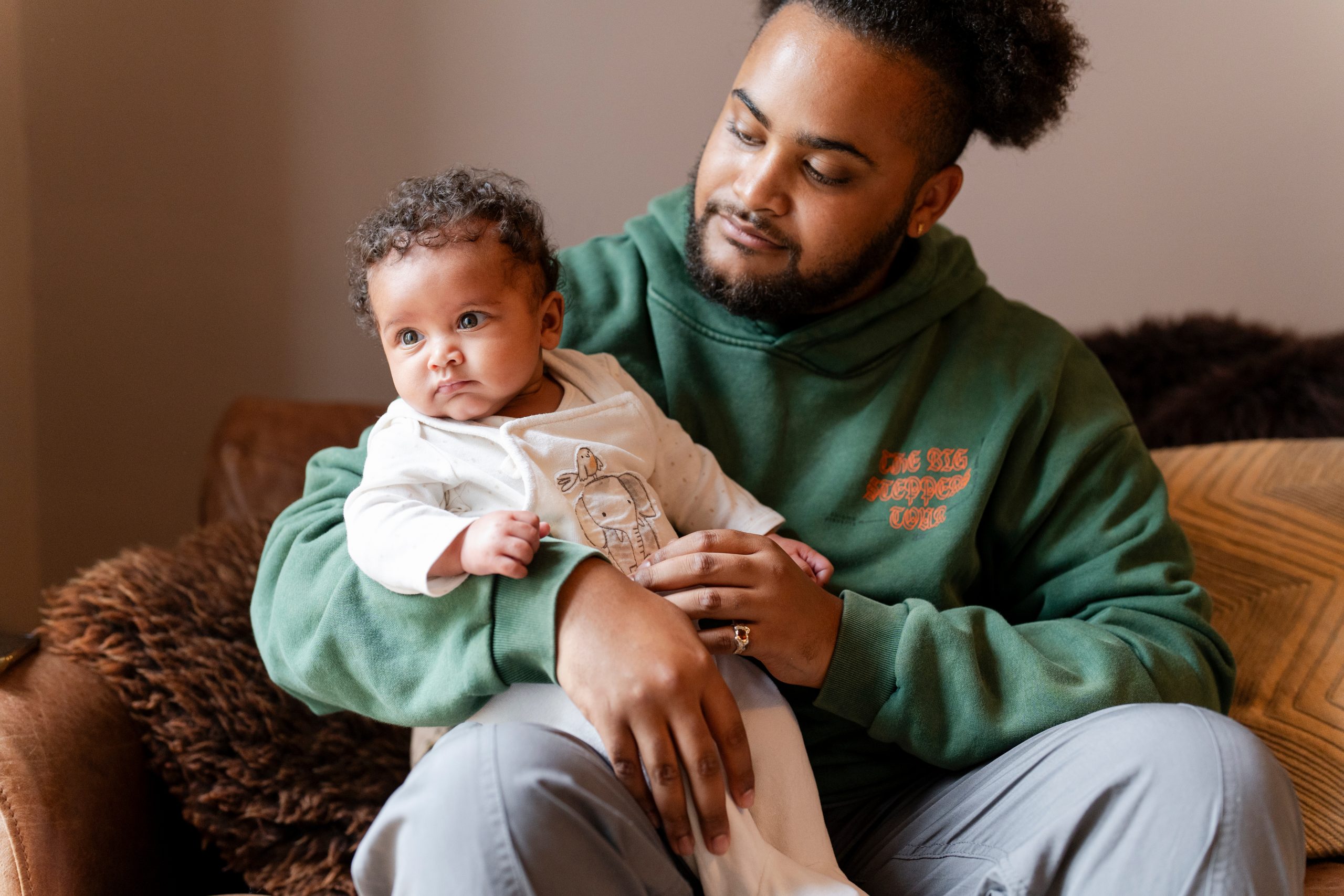adam fearing recommends daughter sitting on daddys lap debbie blakeslee add Hachimitsu rin photo