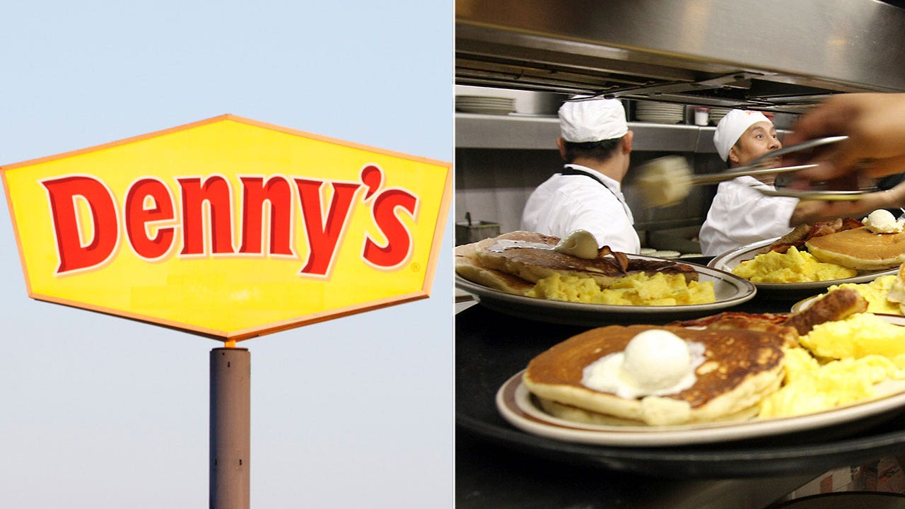 Dennys Tillamook blonde camgirl vannial porn