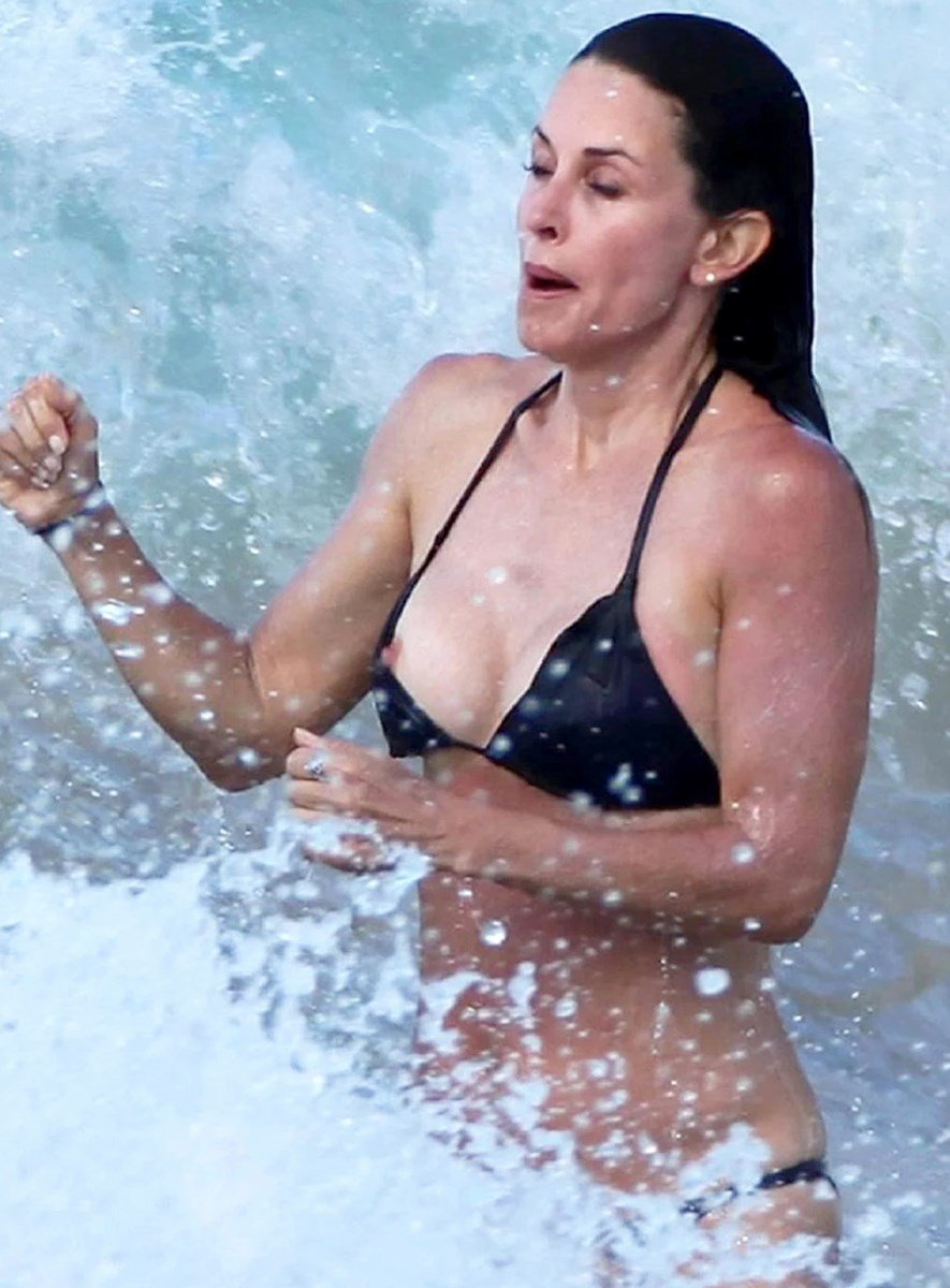 Courtney Cox Nip Slip goth bondage addison rae r34