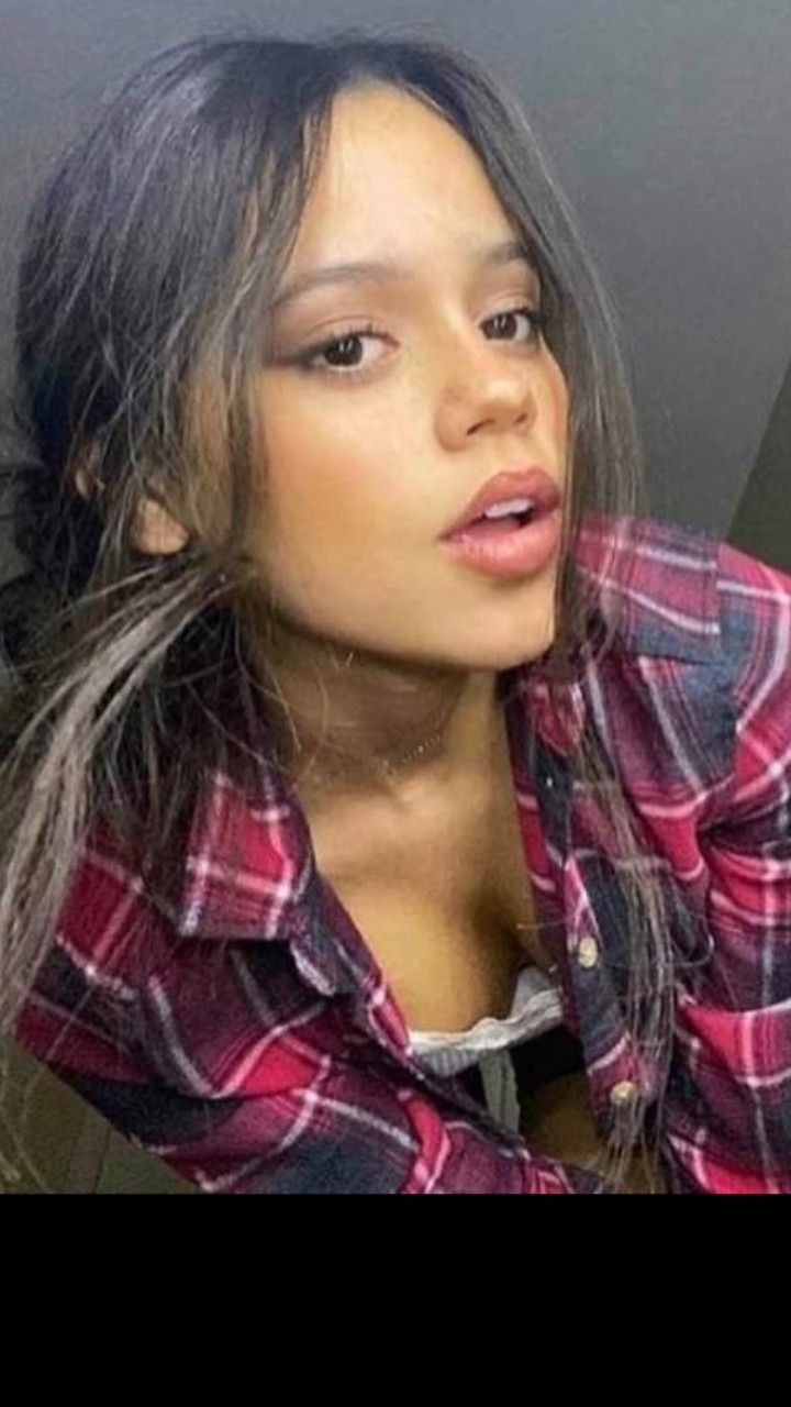 Jenna Ortega In Bed ashley adams steve holmes jessa rhodes bar