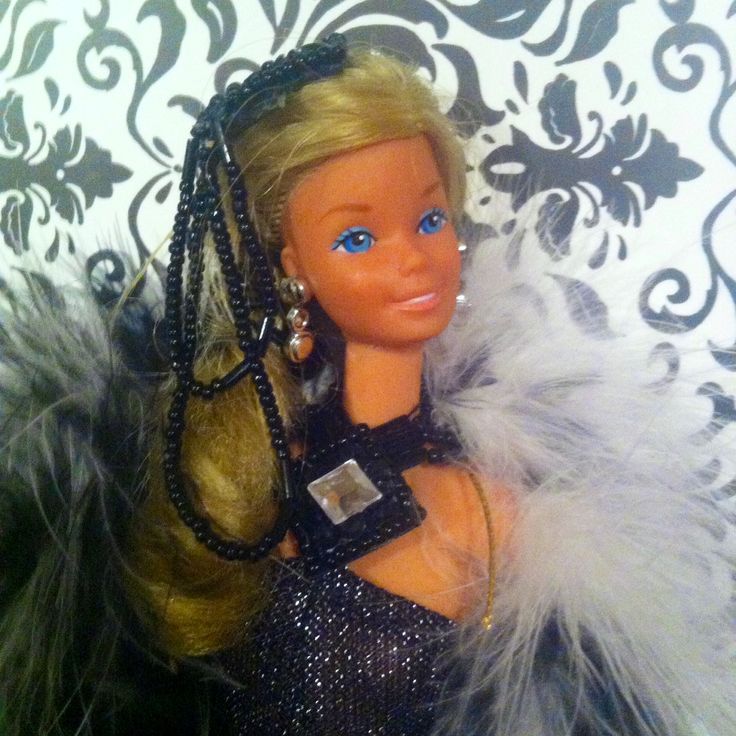 Barbie Feels First Anal mandingo and black carne del mercado videos