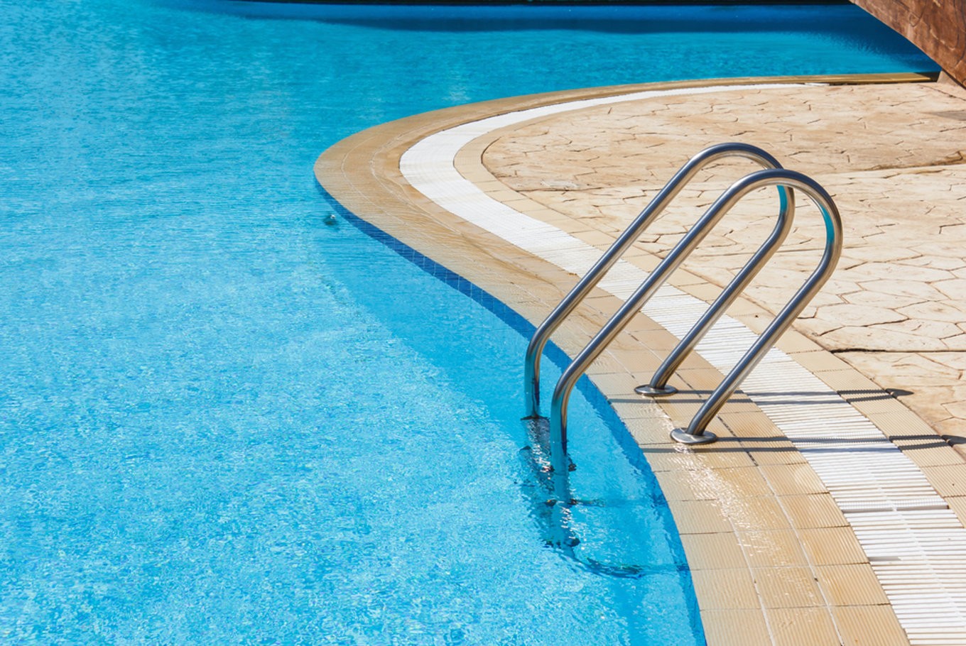 bryon schultz recommends Just18 com amir fatehi add erotic swimming pool photo