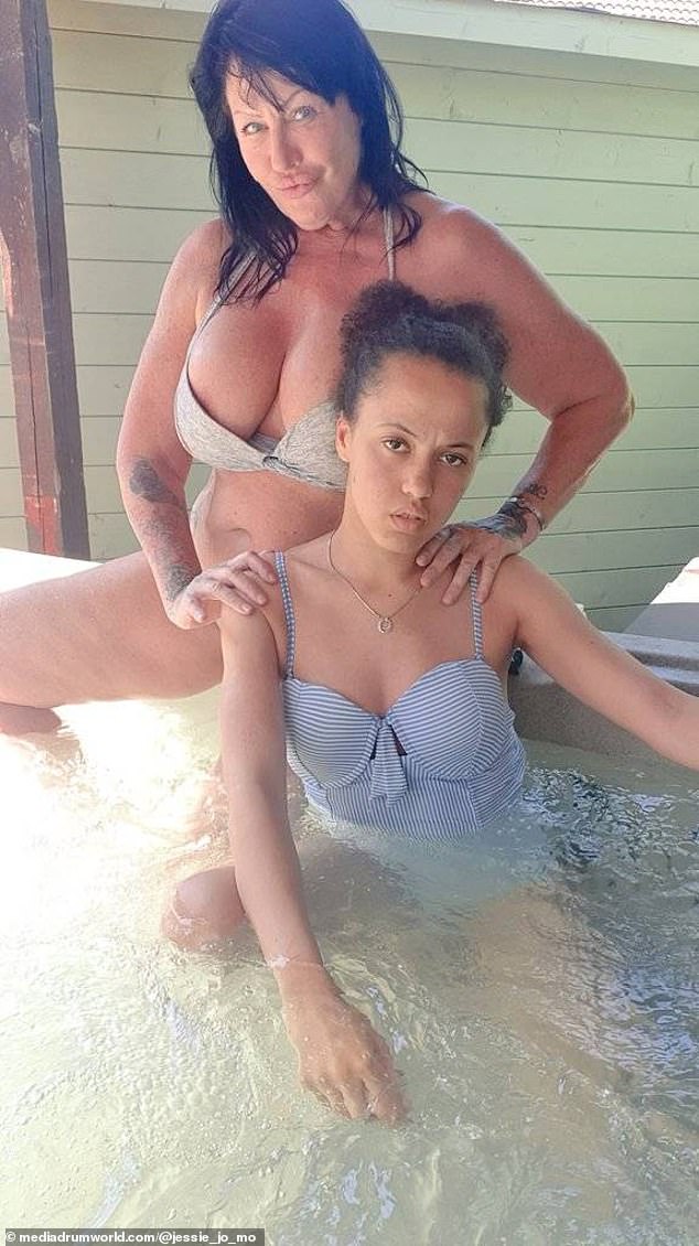 buz myers add mother daughter lesbian first time photo