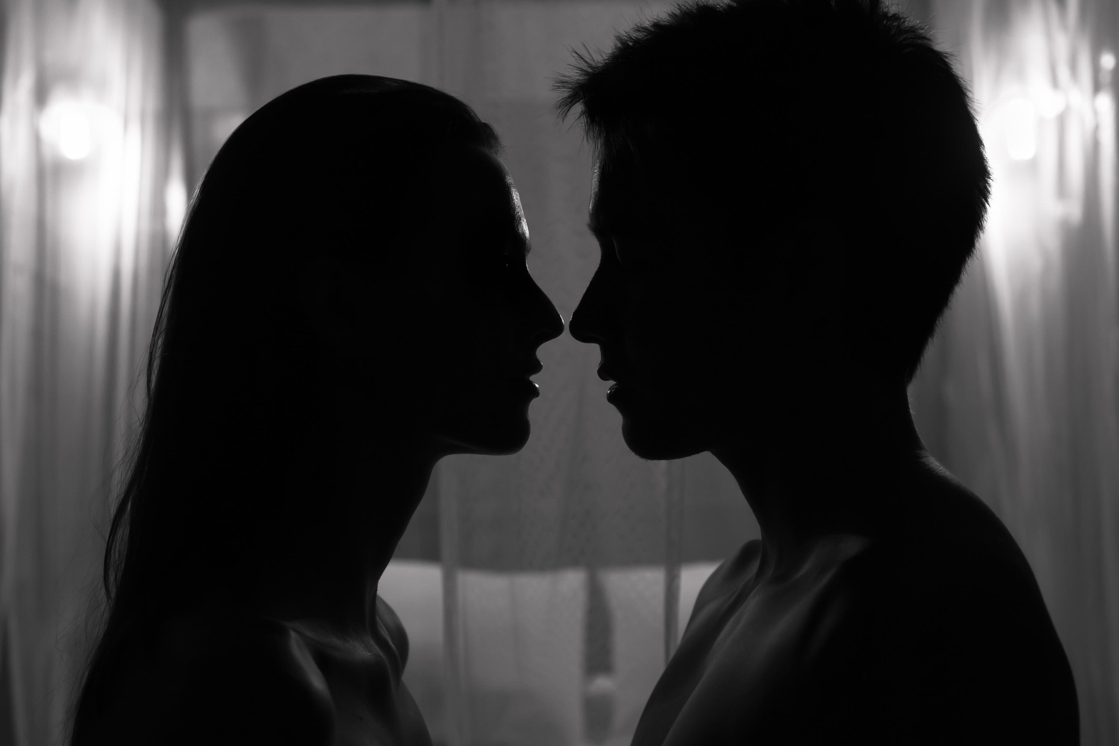 aria kagan add brothers seducing sisters photo