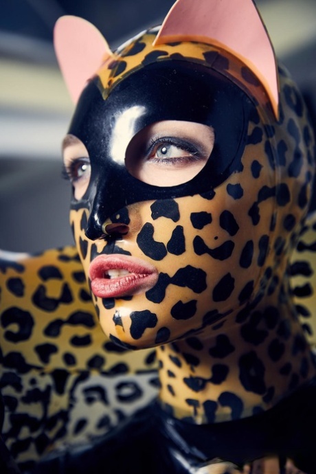 alvin malibiran recommends Nude horseback riding audrianna lee add full body latex porn photo