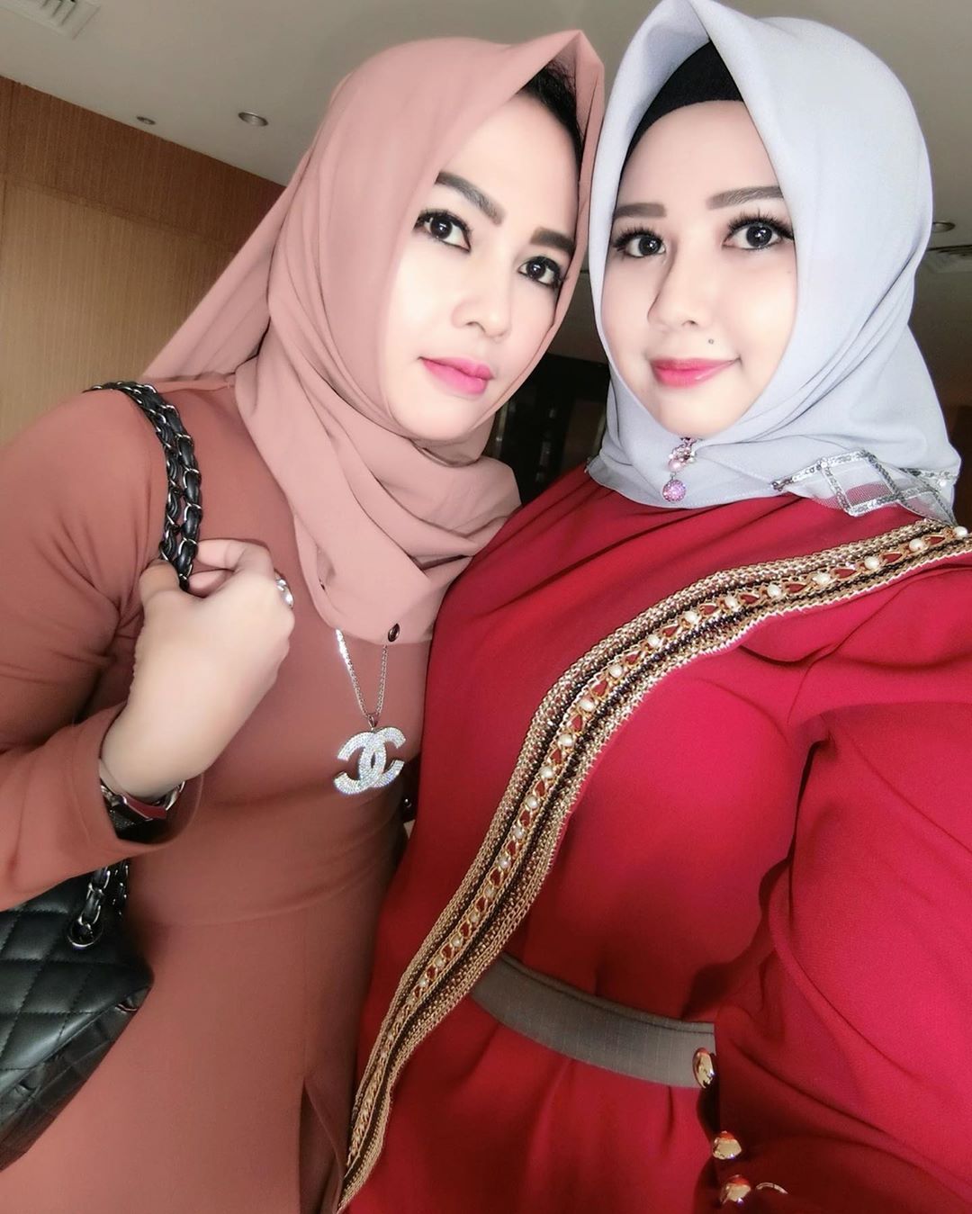 damian castro recommends hijab titties angelina kang add hijab titties image
