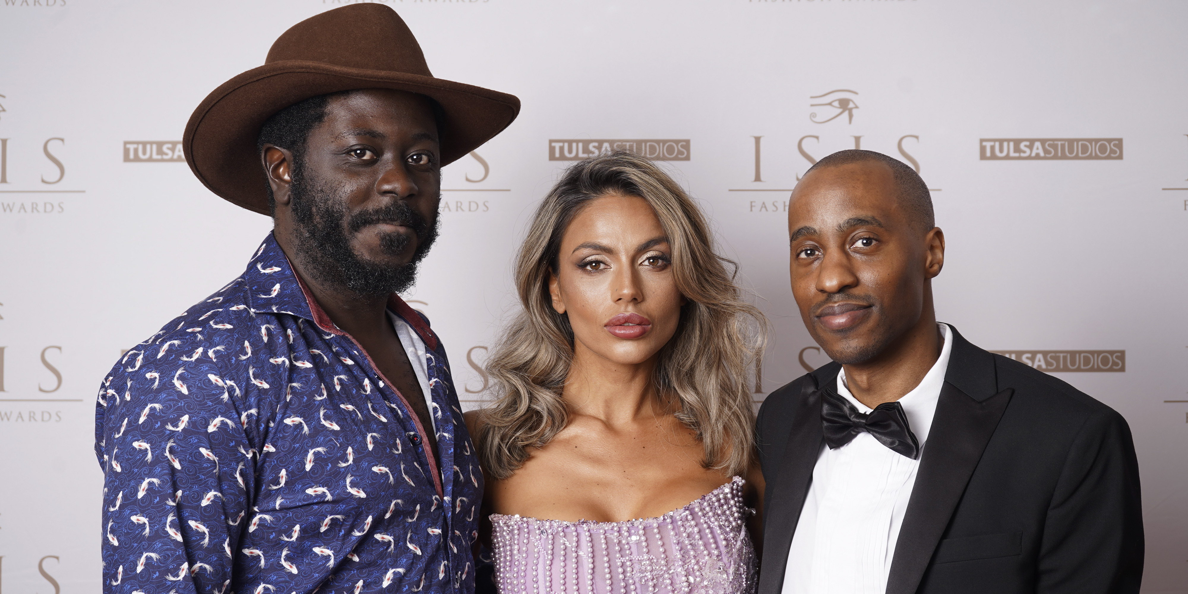 chris glomb add isis fashion awards wiki image
