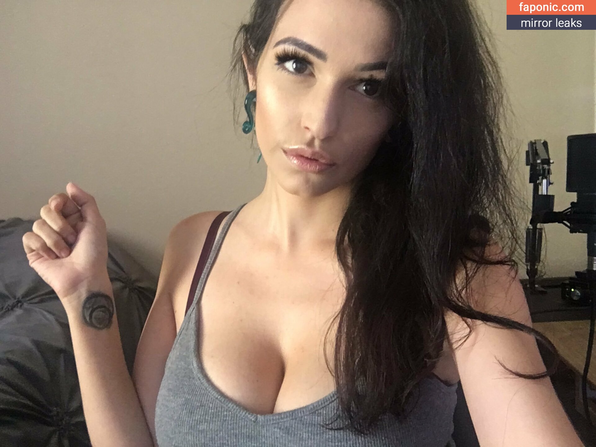 courtney sudduth recommends Stuffy bunny porn amer aldalam add jaycgee nude photo