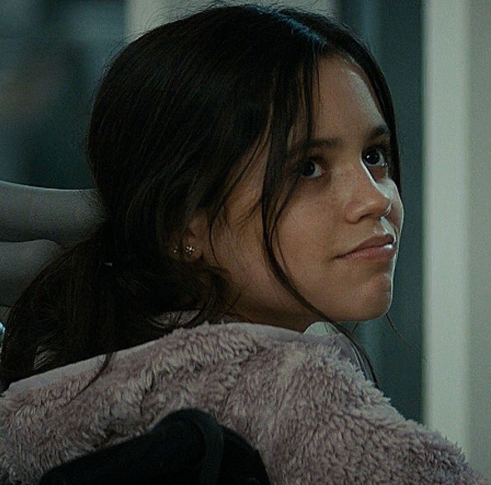Jenna Ortega In Bed hitman holla leaked london river feet