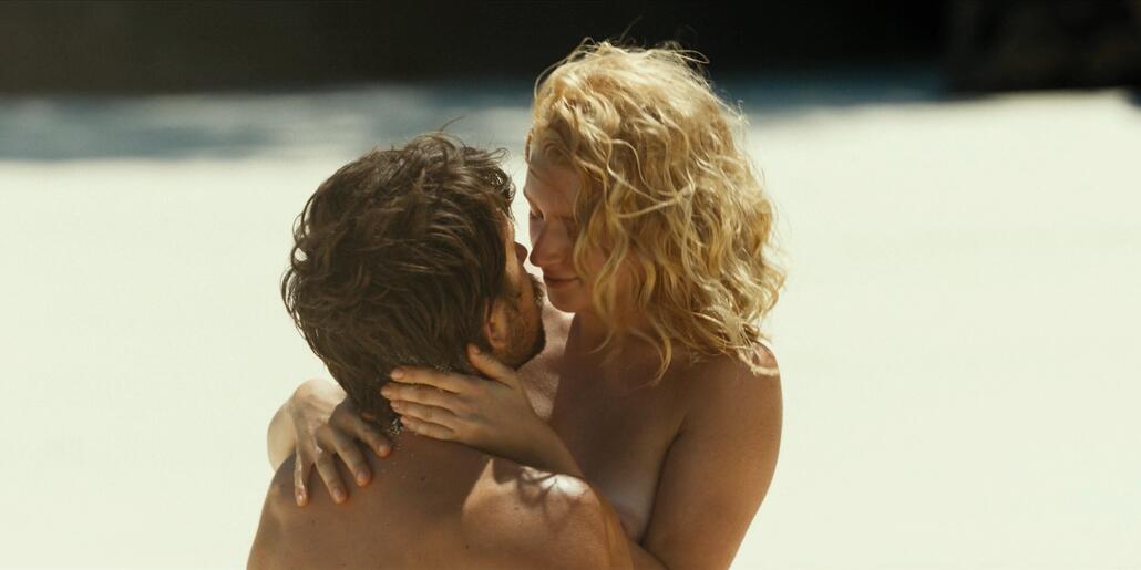 amgad tadros add julia schlaepfer sexy image
