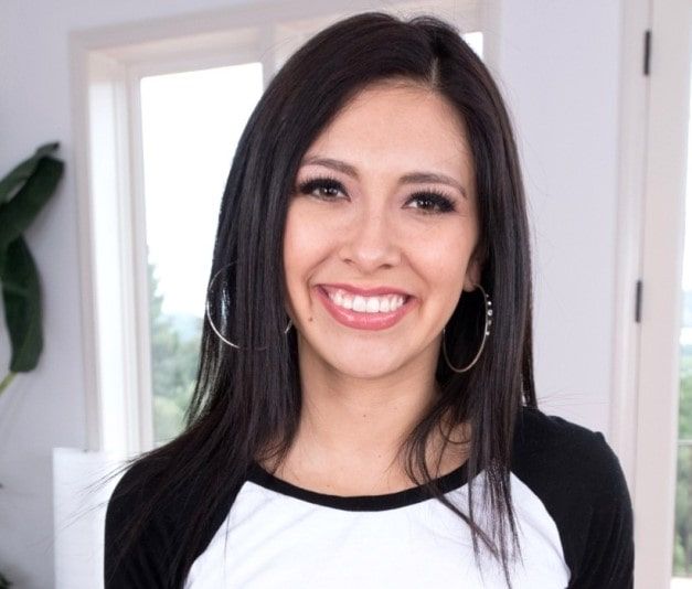alejo fernandez recommends Montanna rae anna janus add Cummy bum photo