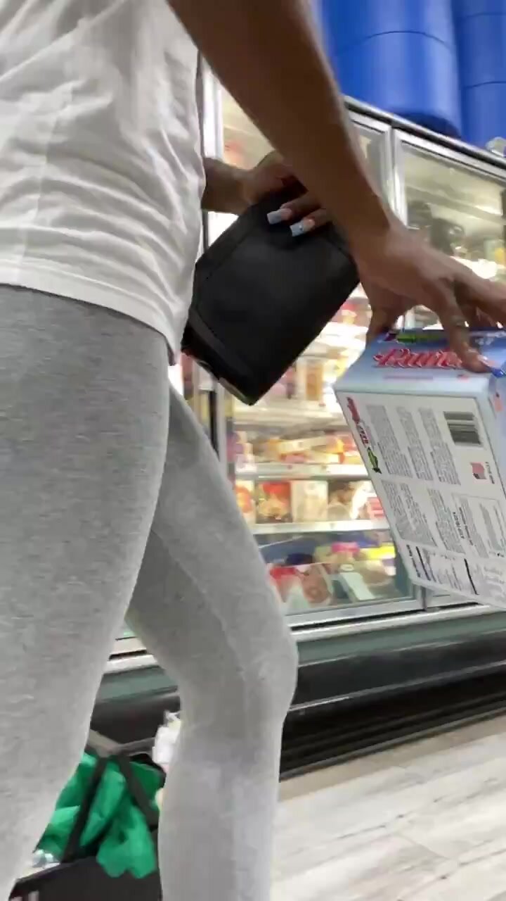 ayman al droubi recommends leggings grope bernadette newton add leggings grope photo