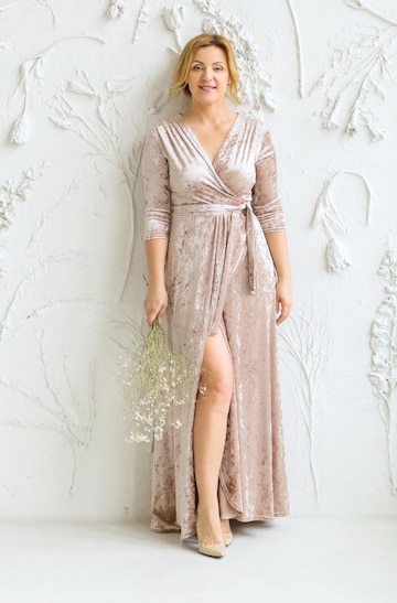 cheryl brashear recommends mature sexy dress dawn howes add mature sexy dress photo
