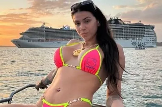 aditi kharbanda add mexican singer grabbed by pussy during live show image
