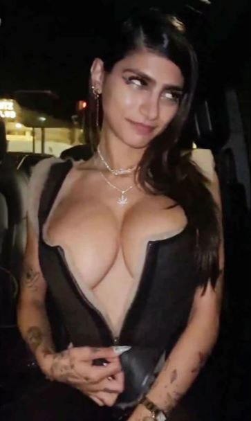 anthony racicot recommends Hope solo nude pics ariffah ariffin add mia khalifa last video photo