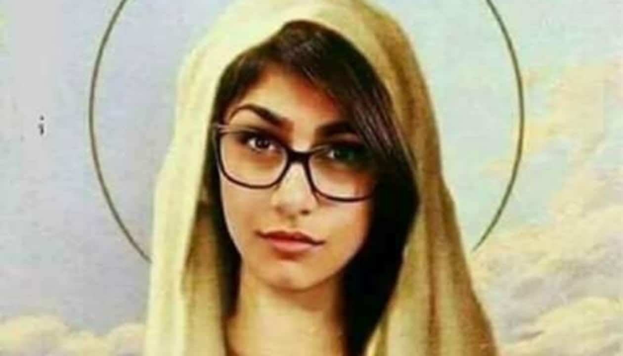 colleen jennings recommends mia khalifa taking virginity chelsea jo add mia khalifa taking virginity image
