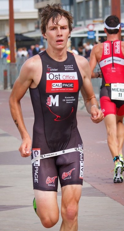 Naked Bulge skinny throatfuck naked muscle