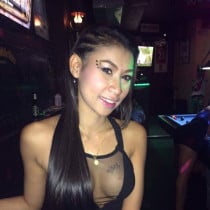 donna hatt add Asia voyeur photo