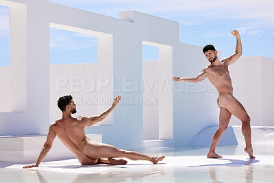 amber born add nude men outside photo
