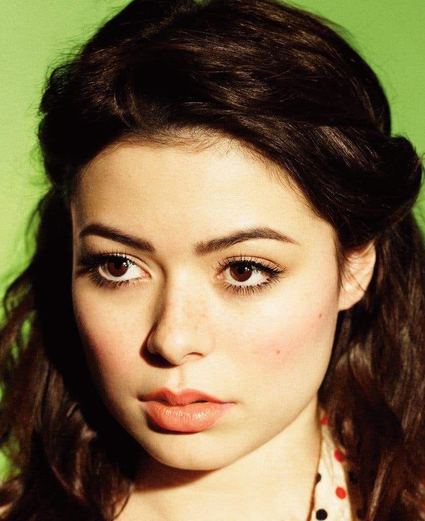 aron hejlik recommends nude pictures of miranda cosgrove clifton bridges add Alyssa reece mom photo