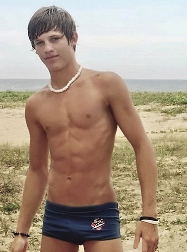 Photos Of Twinks indian naked guys guys kissing porn