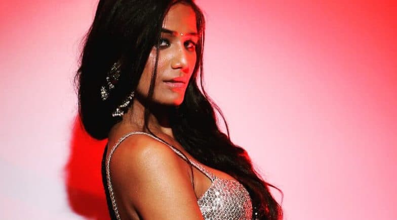 alyssa woody add poonam pandey latest porn photo