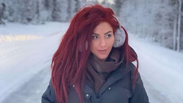 ashley vermilyea recommends redhead winter leaks barbara siegle add redhead winter leaks photo