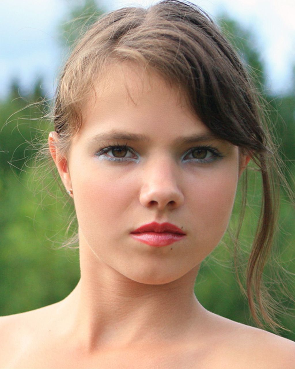 Samdra Orlow teens showing titties genevive jolie