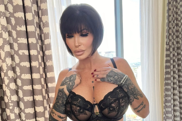dionne bowens add shay fox onlyfans photo