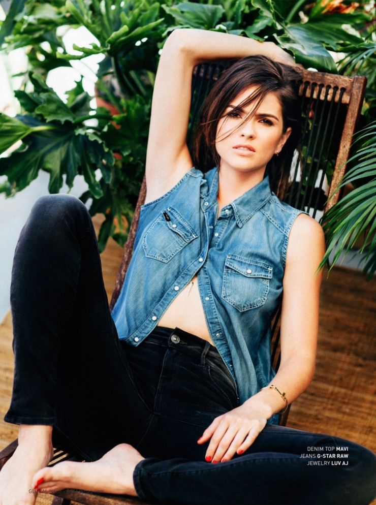 Shelley Hennig Sex lesbian voyuer porn wife handjob friend