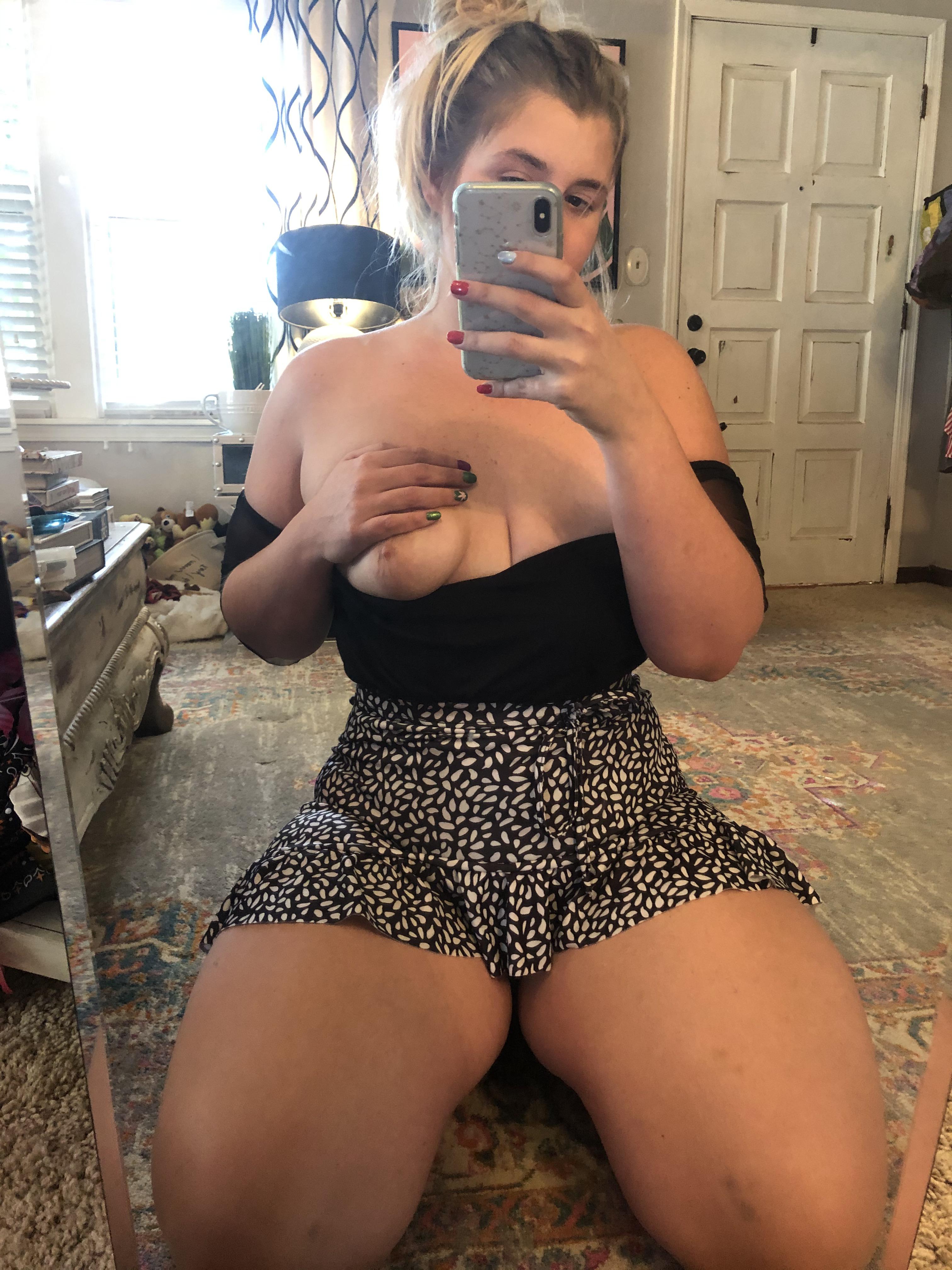 david bartol recommends Doll melly onlyfans baxter williams add thunder thighs porn photo