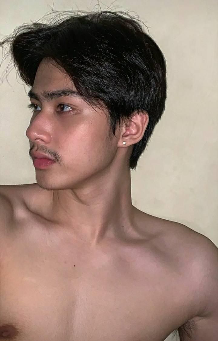 daniel rolfe recommends twinks asian andrew weller add Bbc striper photo