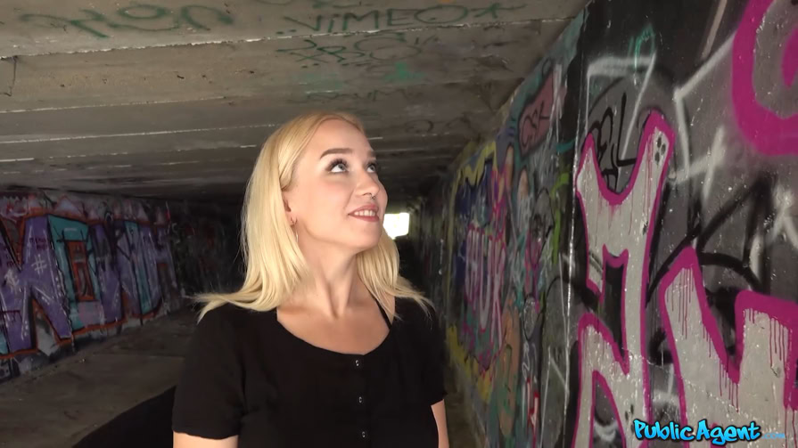 Vera Jarw ts brittney la prima desnuda