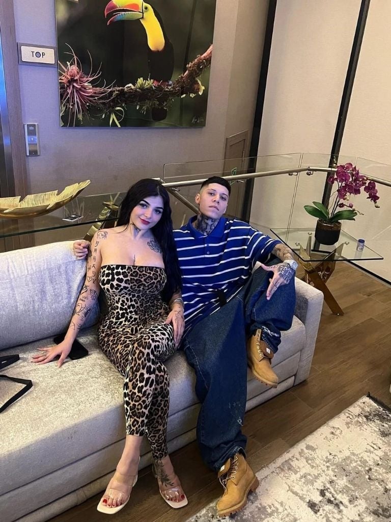Video De Karely Y Santa Fe Only Twitter dancing besr videos wrong hole porn clips