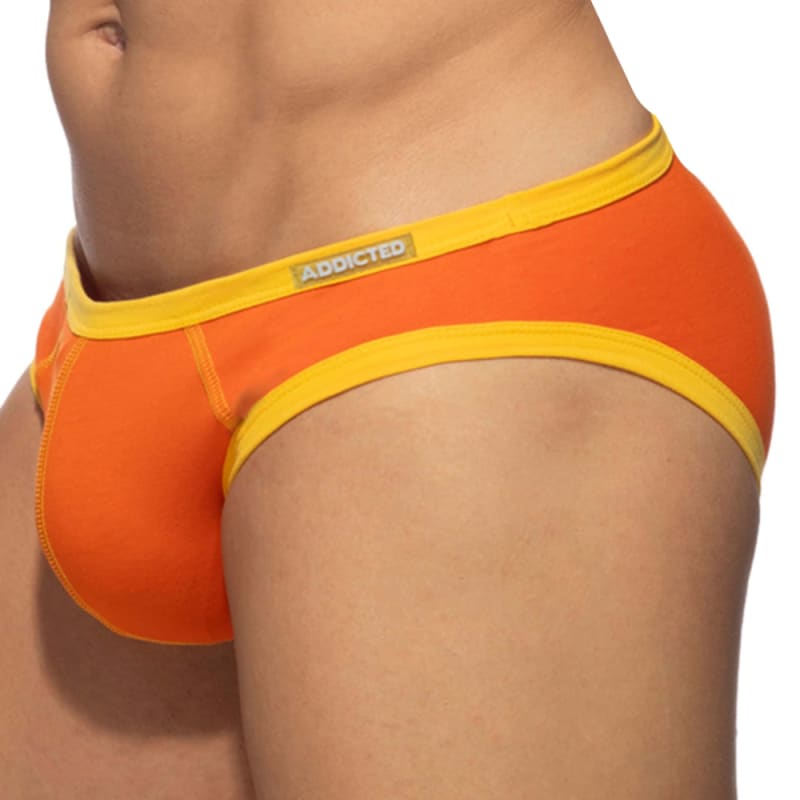 calvin squire recommends Avia sports bra alex rylander add vietnam twinks photo