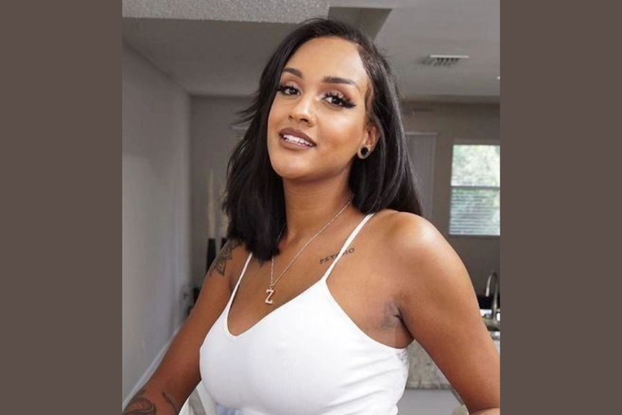 carol bromm recommends zoe sinn cherese brown add zoe sinn image