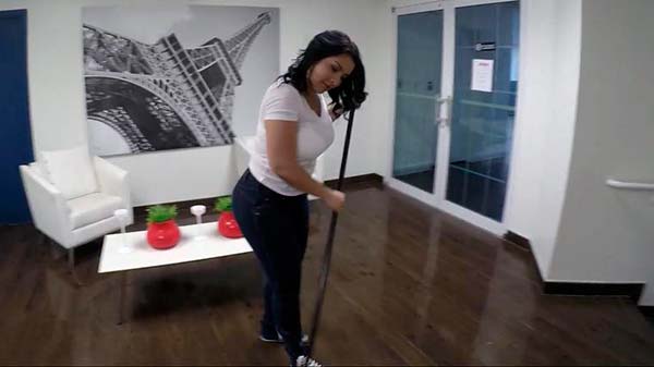 Aletta ocean 2023 Shoplifter Nude
